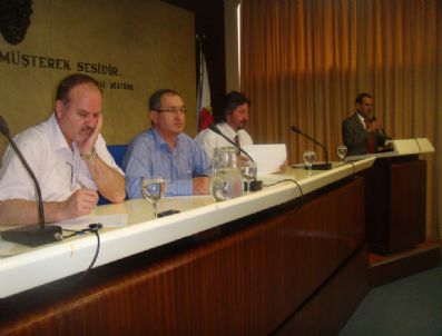 BURHAN FELEK - Basın Vakfı Başkanlığına Yılmaz Karaca Seçildi