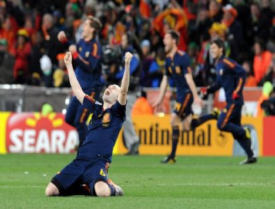 XABI ALONSO - İspanya Hollanda Dünya Kupası Finali ve maçın geniş özeti