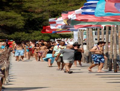 WWF - İzcilerden Atlayışlı Protesto