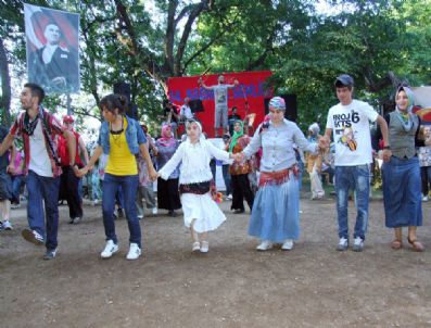 İLHAN EVCIN - Karadenizliler Kadırga Şenliklerinde Buluştu