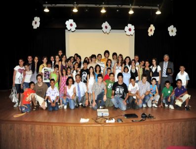 ROBERT KOLEJI - Kolejli Öğrencilerden Topluma Hizmet Projesi