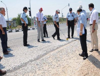 ALI ASLAN - Vali Güvenç Doğu Çevre Yolu'nda İncelemelerde Bulundu