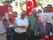 Başlık parası yerine Abdullah Gül ve Tayyip Erdoğan'ın posteri