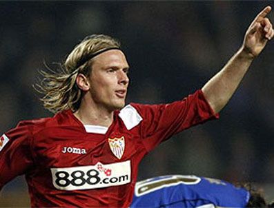 HARRY KEWELL - Galatasaray light erkek Poulsen'in eşini ikna etmeye çalışıyor