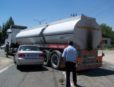 Korkuteli'de Trafik Kazası: 2 Yaralı