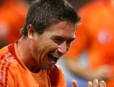 HARRY KEWELL - Galatatasaray'da Harry Kewell ayrılığının belgesi