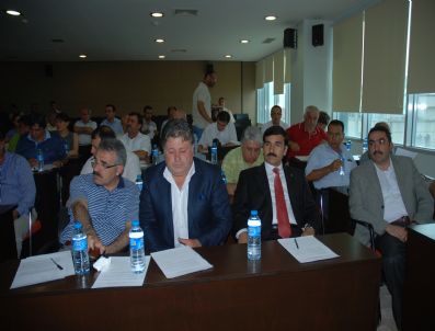 TÜRKMENBAŞı - Mecliste Aldırmaz-çelikcan Tartışması