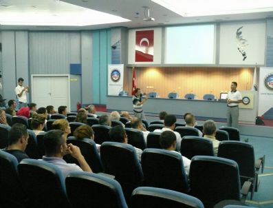 TEVEKKÜL - Osb'de Stres Yönetimi Becerileri Konferansı Düzenlendi