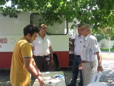 YALÇıN KAYA - Salihli'de Belediye Personeline Sağlık Taraması