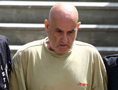 CADDEBOSTAN - Apartman basan eski yönetici tutuklandı