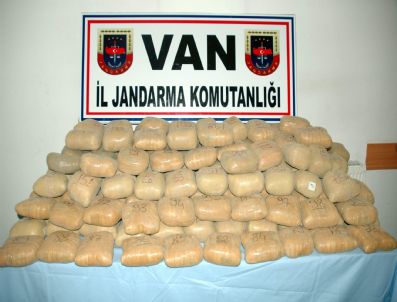 Jandarmadan Uyuşturucu Tacirlerine Geçit Yok