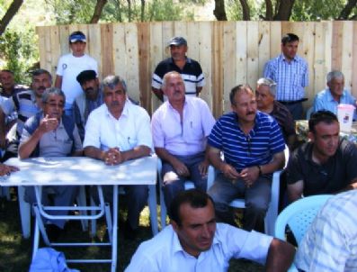 RAMAZAN HURÇ - Mehmet Bey Köyünde Karakucak Güreş Festivali