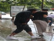 Engelleri, Engel Tanımıyor