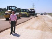 İki Kilometrelik Yolda Çalışmalar Devam Ediyor
