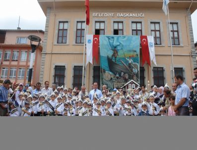 ENGIN UZUNER - İnebolu Deniz Şenlikleri Başladı