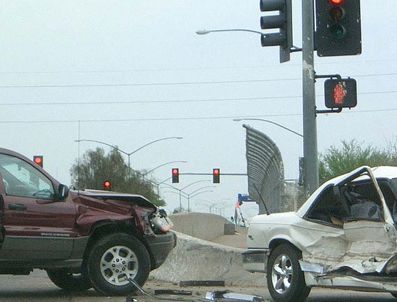 Kayseri'de Trafik Kazası: 3 Yaralı