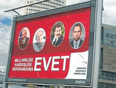 FERİT ŞAHENK - Ankara'da korsan 'EVET' afişleri