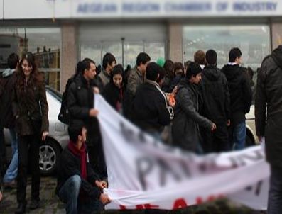 İSTISMAR - Aydın'daki pankart krizi büyüdü