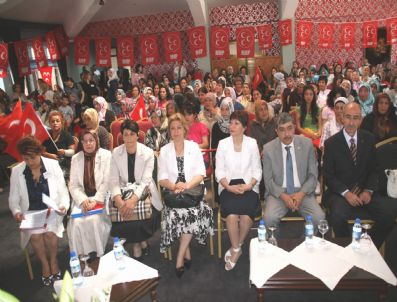 ERGIN ÇıNARER - Mhp Kadın Kolları Orta Anadolu Bölge Toplantısı Yozgat'ta Yapıldı