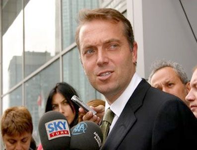 CEM UZAN - Uzanlar davaları kaybediyor...