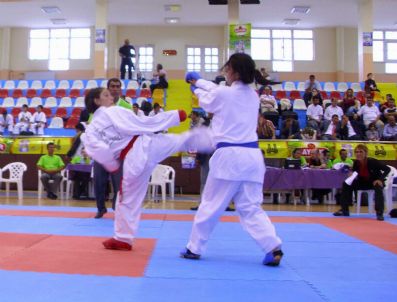 ESAT DELIHASAN - Karatenin Kalbi Erzurum'da Attı
