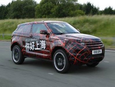 ROVER - Yeni Range Rover Evoque kamufle edilmiş prototipleri ile yollarda.