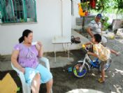 Onur, 'Ümit'ini Elinde Taşıyor