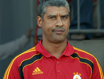 LEO FRANCO - Rijkaard Galatasaray'a kaleci istiyor