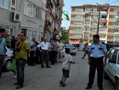 2 Çocuk Annesi 25 Yerinden Bıçaklanarak Öldürüldü