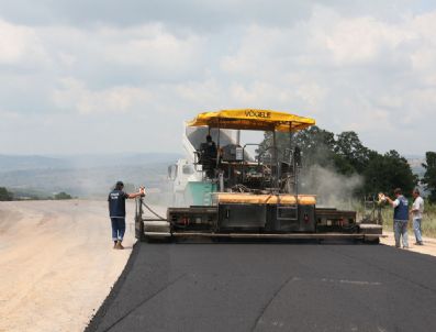 KORUCUK - Dorukkent'in Yolu Asfaltlanıyor