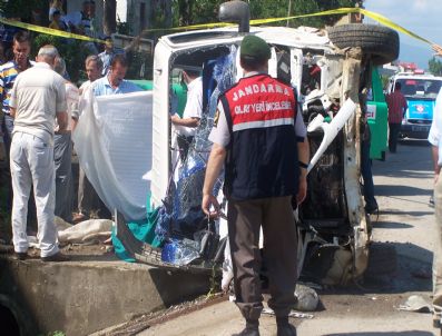 Giresun'da Trafik Kazası: 1 Ölü, 8 Yaralı