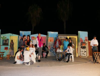 MACIT ÖZCAN - İşçiler Çalıştı, Eş Ve Çocukları Eğlendi