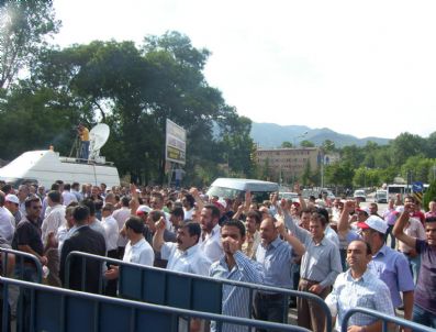 İSÇI - Kardemir İşçileri Eylem Yaptı