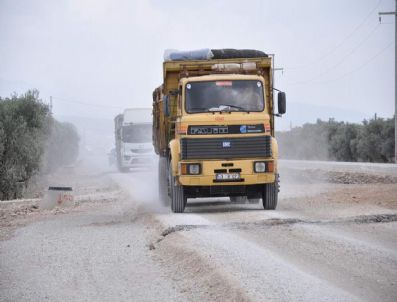 TUĞRUL YEMIŞÇI - Toz Vatandaşı İsyan Ettirdi