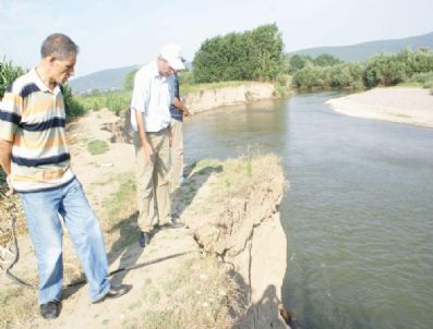 Köylüler Erozyona Önlem İstediler