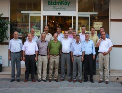 İBRAHIM USLU - Ak Parti İl Başkanı Recep Uncuoğlu, Sapanca'da Bizimköy'ü Ziyaret Etti
