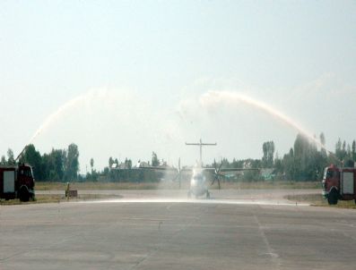 ALI İPEK - Borajet Bursa-Van seferleri başladı