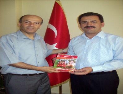 ALI ALTUNTAŞ - Bilginin Peşinde Koşarken Kitap Yazdı