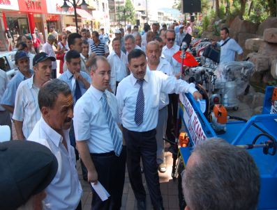 HASAN YAMAN - Çaycuma'da Hibe Destekli Makine Ve Ekipmanlar Dağıtıldı