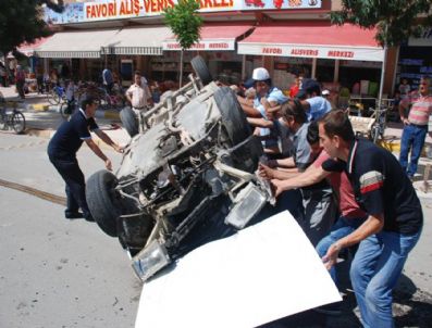 Elbistan'da Trafik Kazası: 2 Yaralı