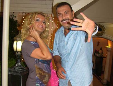 HAKAN YILMAZ - Elif Karlı ile Hakan Yılmaz magazincilere yakalandı!