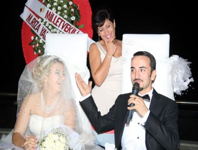 AHMET OKTAY - Gazetecinin Mutlu Günü