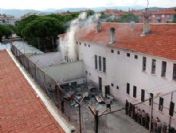 Şanlıurfa Cezaevi'nde isyan çıktı