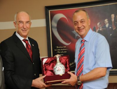 TEKIN KÜÇÜKALI - Kızılay Genel Başkanı Küçükali'den Başkan Ergün'e Ziyaret