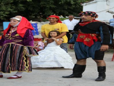 AHMET ATEŞ - Meandros'un Geleneksek Düğün Kültürü Yaşatılıyor