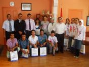 Sbs Ve Lys Birincileri Başkan Recep Özkan'ı Ziyaret Etti