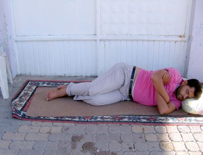 Aşırı Sıcaklar Alışverişi Durdurdu