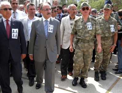 İSTANBUL EMNİYETİ - Beşir Atalay'a o fotoğraf soruldu