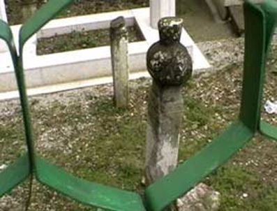 Bosna'da toplu mezar komisyonuna saldırı