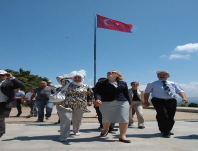 BÜLENT UYGUR - Devlet Bakanı Kavaf Çanakkale'de